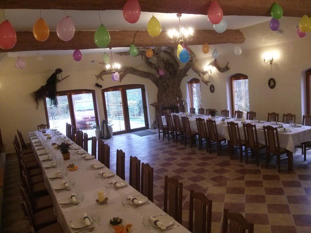 Bed and Breakfast Zbojna Debra Golejów Esterno foto