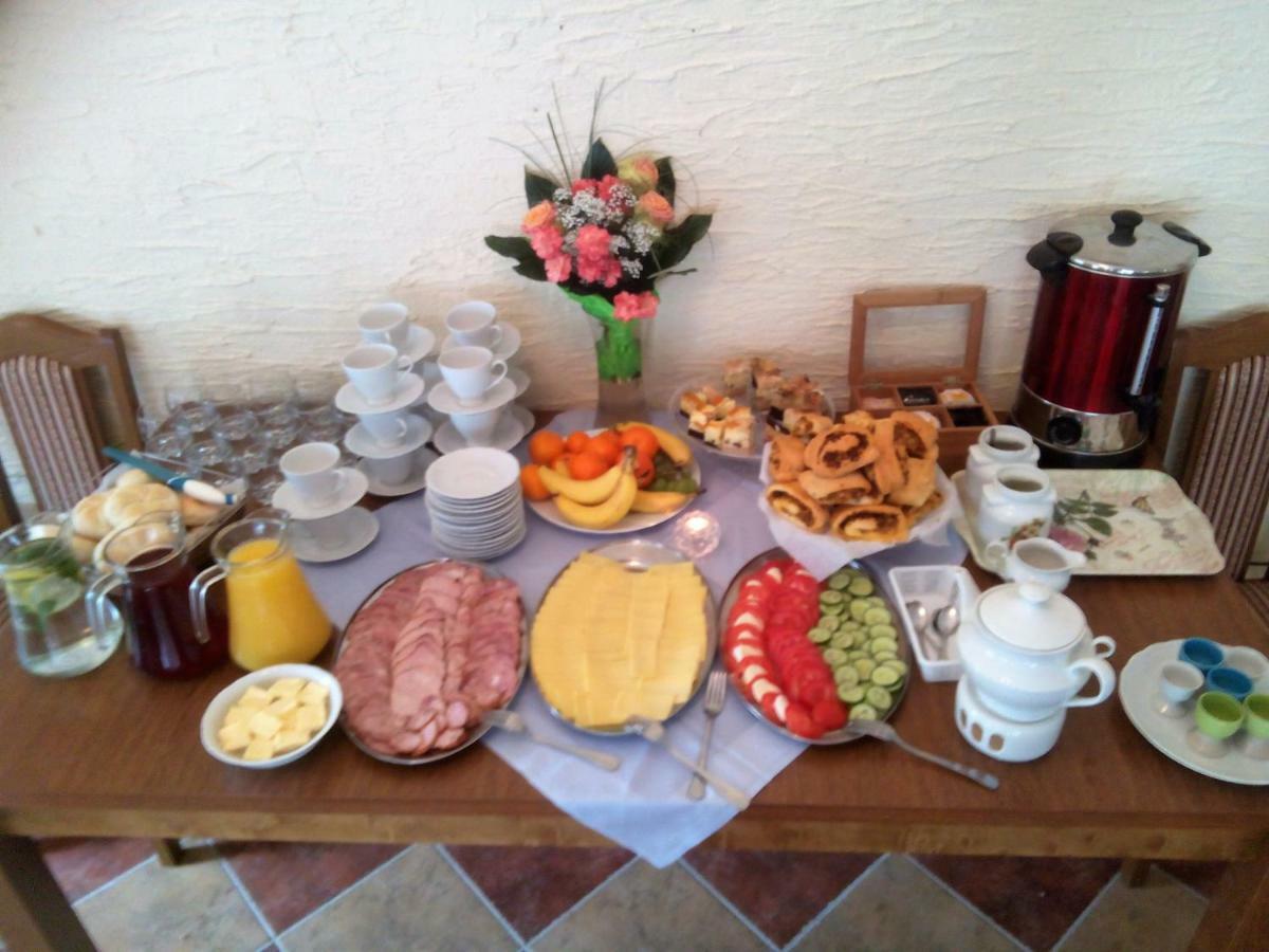Bed and Breakfast Zbojna Debra Golejów Esterno foto